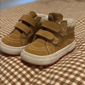 Toddler Vans with Sherpa ankle, like new